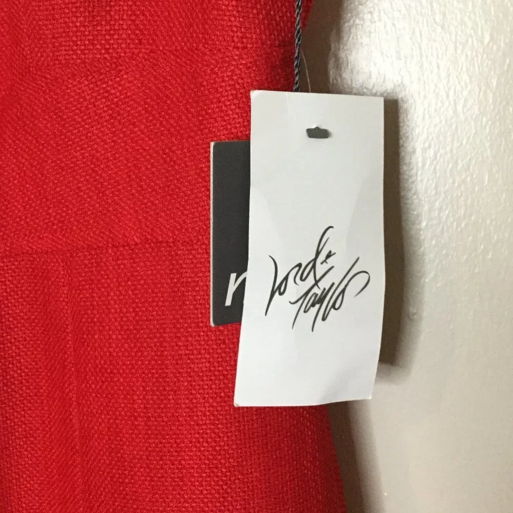 Muse Red Embellished Collar Sleeveless Dress - Picture 6 of 11